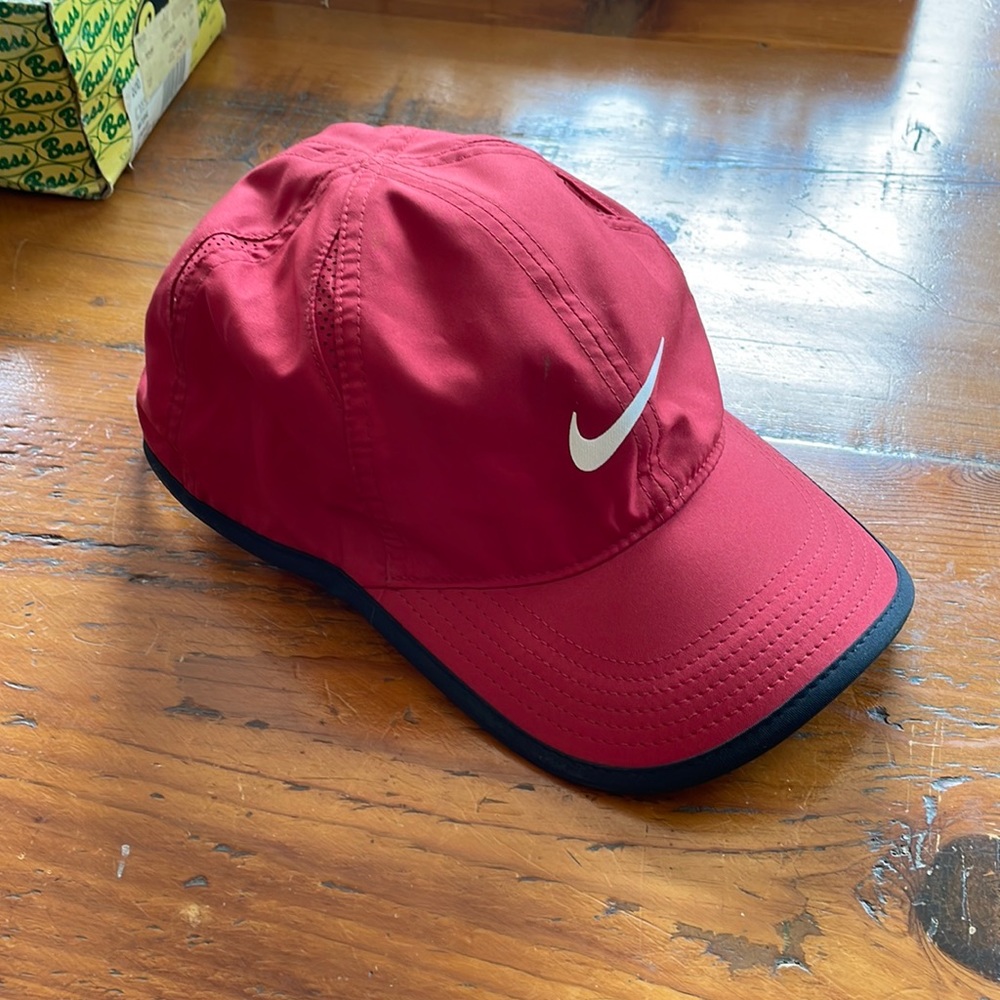 Nike Featherlight Running Hat